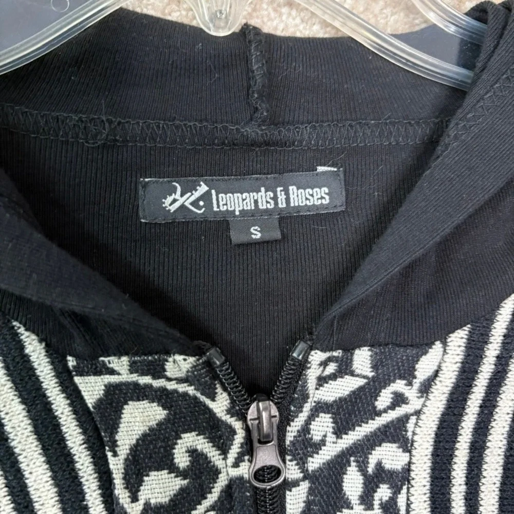 LEOPARDS & ROSES Boho Embroidered Sweatshirt Women's Small Black Cotton Art - Picture 7 of 9
